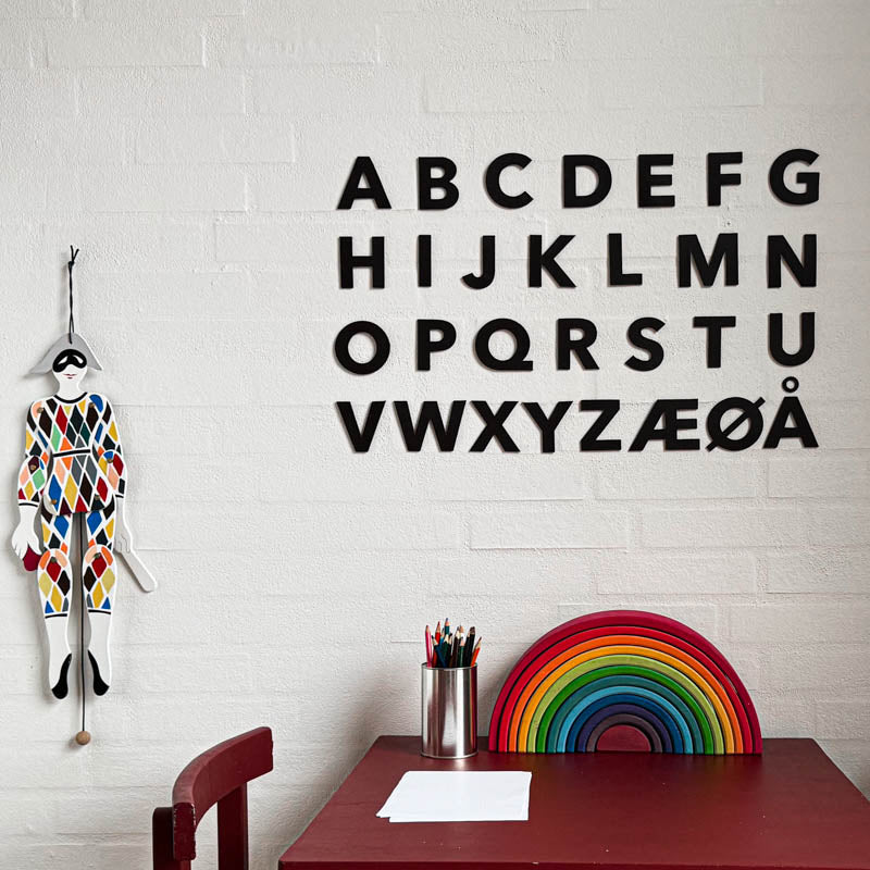 Indret børneværelset med læder